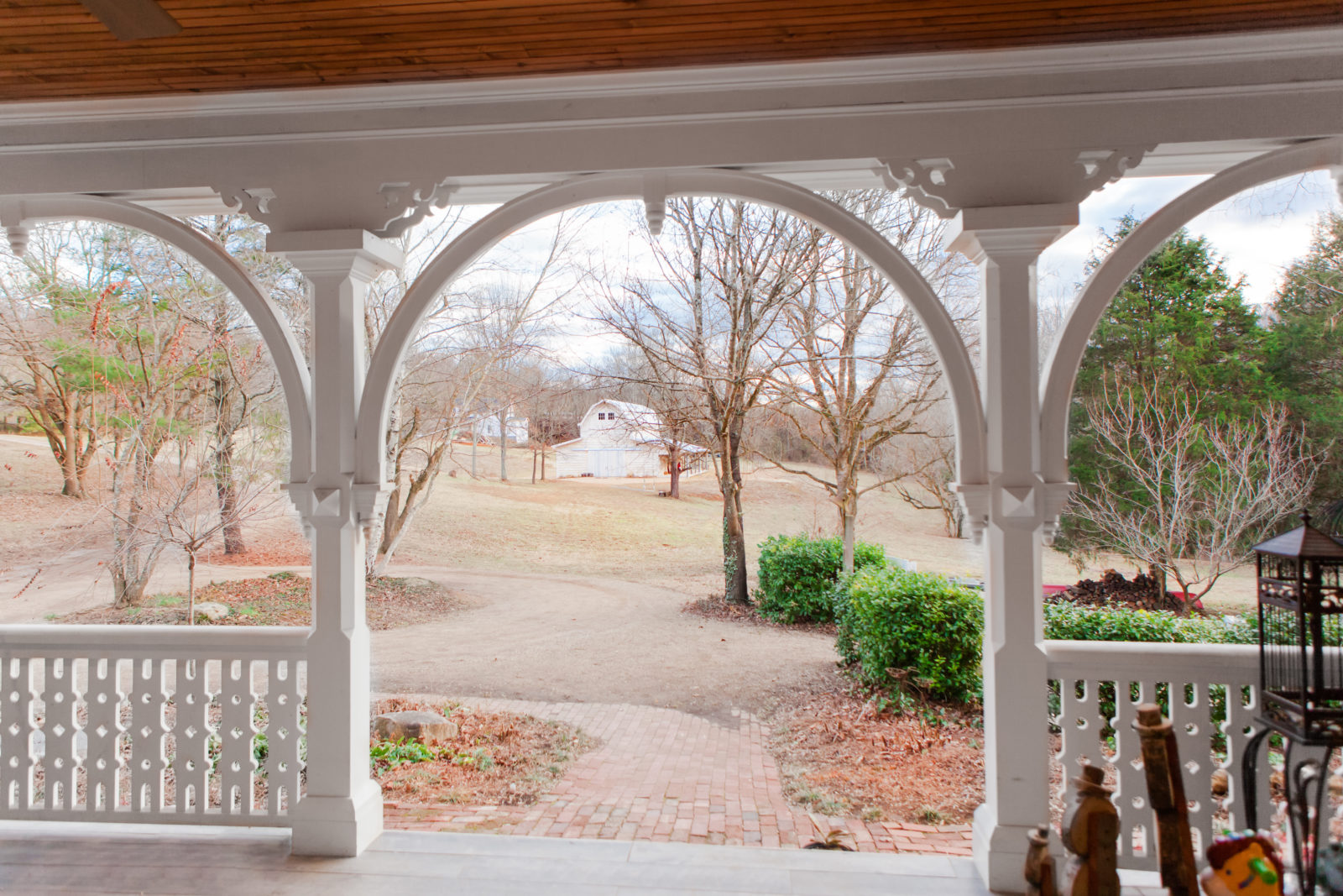 The Side Porch Gray TN wedding and event venue